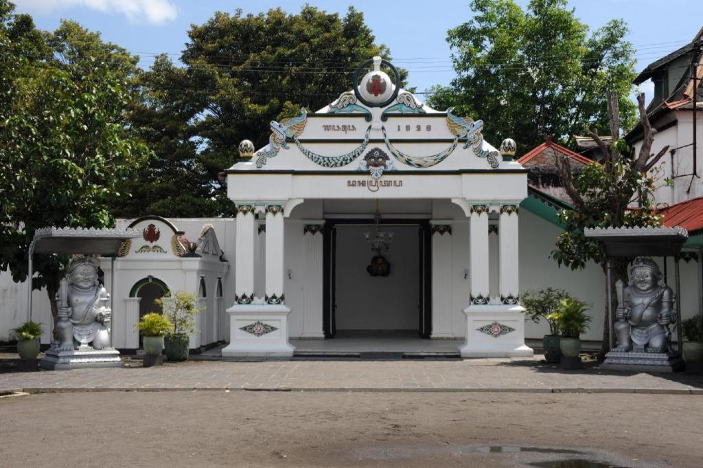 Prima In Hotel Malioboro Yogyakarta Exterior foto